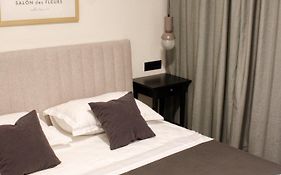 Pamar Downtown Apartments